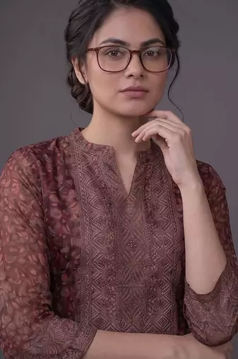 women ethnic motifs printed regular chanderi silk kurta with trousers & with dupatta