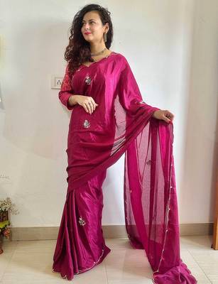 magenta magenta floral embroidered beads & stones saree 2
