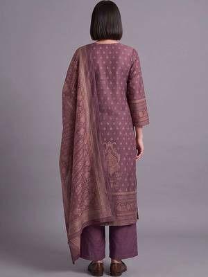 women ethnic motifs printed regular sequinned kurta with palazzos & with dupatta 4