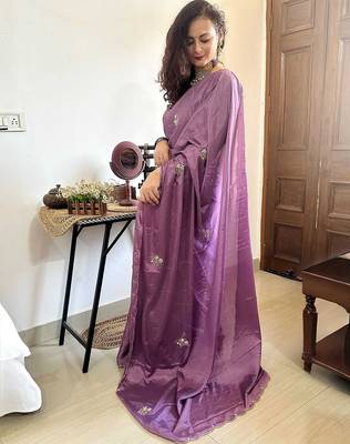 lavender lavender floral embroidered beads & stones saree 2