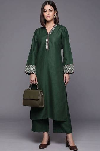 women ethnic motifs embroidered regular thread work kurta with trousers