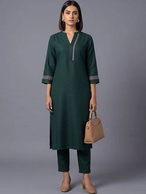 women ethnic motifs embroidered regular thread work kurta with trousers 1
