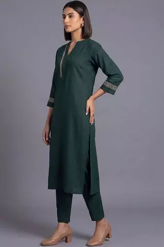 women ethnic motifs embroidered regular thread work kurta with trousers