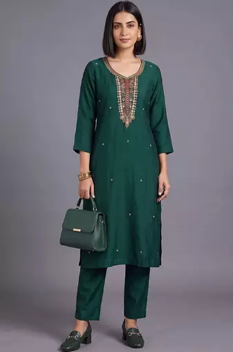 women ethnic motifs embroidered regular thread work kurta with trousers & with dupatta