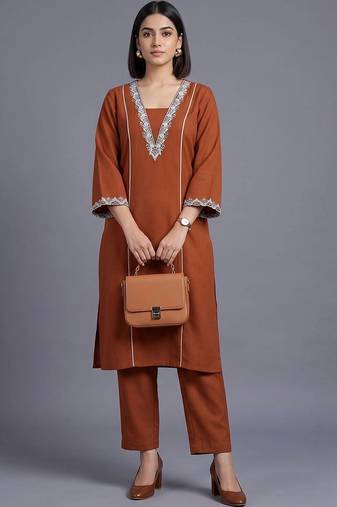 women ethnic motifs embroidered regular thread work kurta with trousers