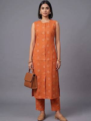 women printed regular kurta with trousers 1