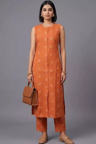 women printed regular kurta with trousers
