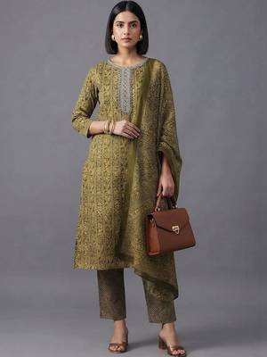 women ethnic motifs printed regular mirror work kurta with trousers & with dupatta 1