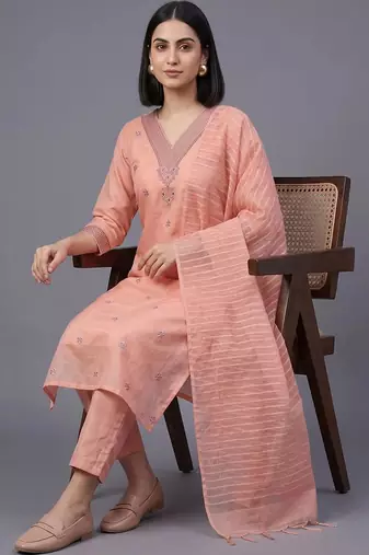 women ethnic motifs embroidered regular thread work kurta with trousers & with dupatta