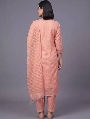 women ethnic motifs embroidered regular thread work kurta with trousers & with dupatta 4