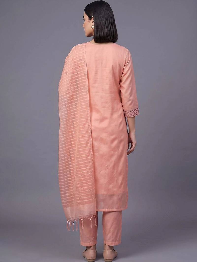 women ethnic motifs embroidered regular thread work kurta with trousers & with dupatta
