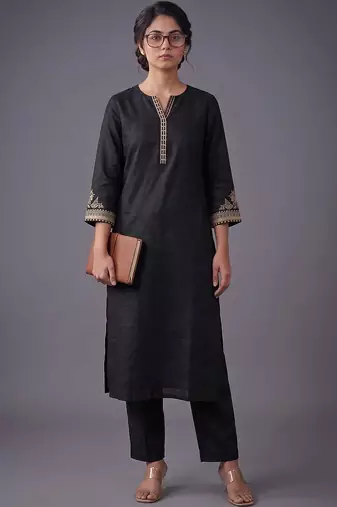 women ethnic motifs embroidered regular thread work kurta with trousers