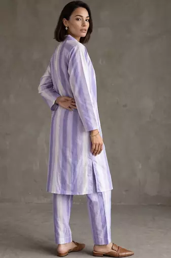 women striped regular cotton kurta with trousers