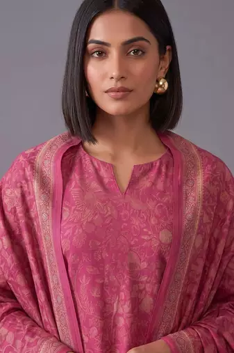 women ethnic motifs printed regular chanderi silk kurta with trousers & dupatta