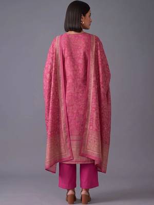 women ethnic motifs printed regular chanderi silk kurta with trousers & dupatta 3