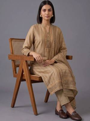 women striped regular chanderi silk kurta with trousers & with dupatta 3