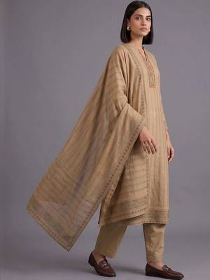 women striped regular chanderi silk kurta with trousers & with dupatta 5