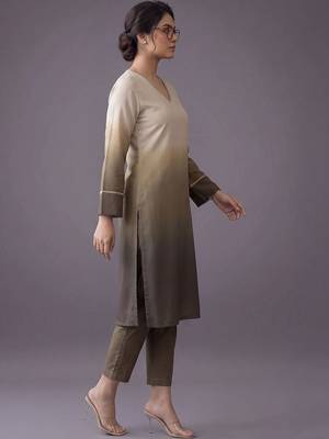 women ombre dyed regular thread work kurta with trousers 4