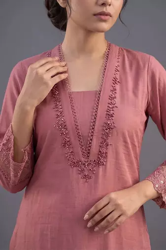 women ethnic motifs embroidered regular thread work kurta with trousers