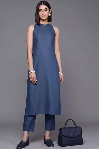 women ethnic motifs regular cotton kurta with trousers & with dupatta