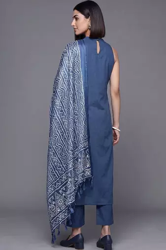 women ethnic motifs regular cotton kurta with trousers & with dupatta
