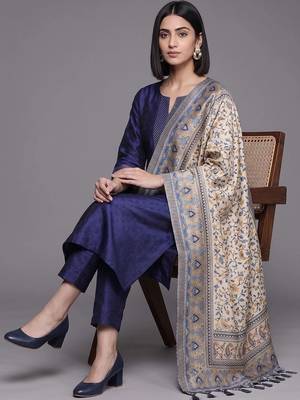 women ethnic motifs regular kurta with trousers & with dupatta 5