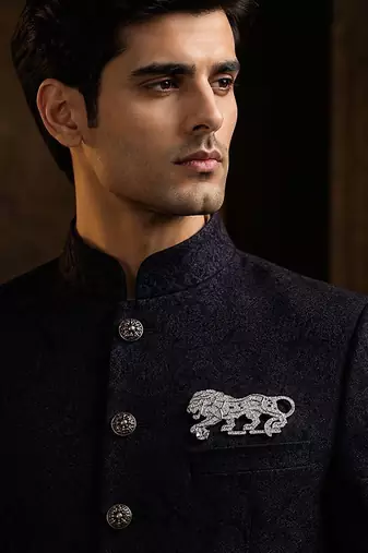 Silver plated zircon lion motif brooch