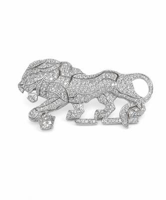 Silver plated zircon lion motif brooch 2