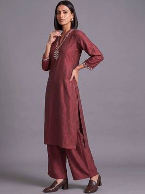 women regular mirror work kurta with palazzos 3
