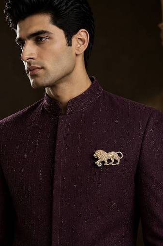 Gold plated zircon lion motif brooch