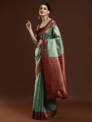 green woven design zari banarasi saree 2