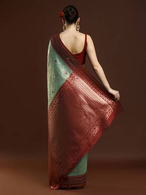 green woven design zari banarasi saree 4