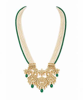 Green beaded kundan pendant necklace 2