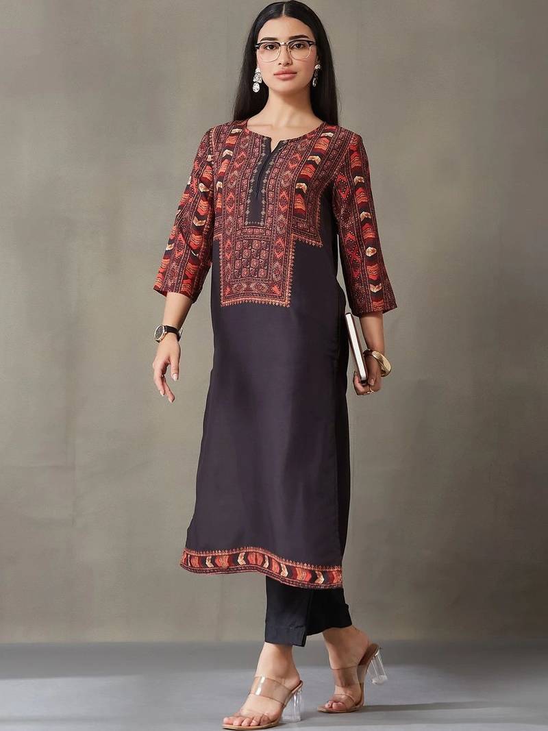 women ethnic motifs printed regular kurta with trousers