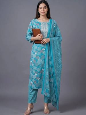 women ethnic motifs printed regular thread work cotton kurta with trousers & with dupatta 1