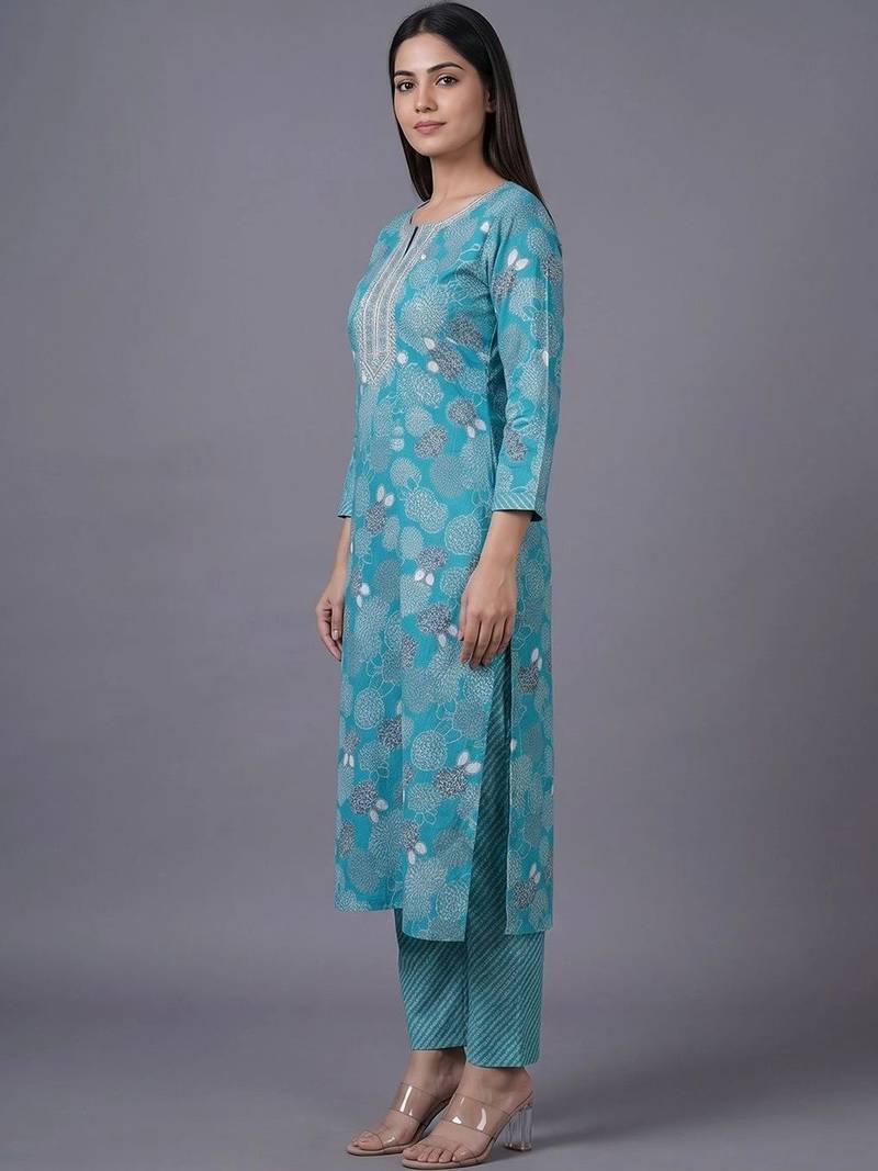 women ethnic motifs printed regular thread work cotton kurta with trousers & with dupatta