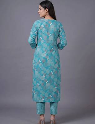 women ethnic motifs printed regular thread work cotton kurta with trousers & with dupatta 3