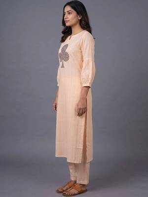 women striped regular thread work kurta with trousers 2