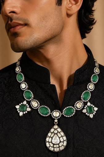Green stone polki pendant necklace