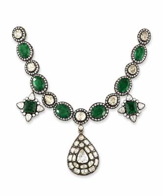 Green stone polki pendant necklace 2