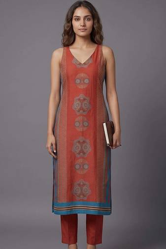 women ethnic motifs printed regular kurta with trousers