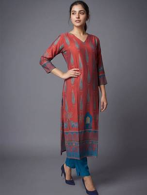 women ethnic motifs printed regular chanderi silk kurta with trousers 2