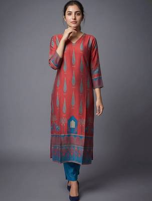 women ethnic motifs printed regular chanderi silk kurta with trousers 6