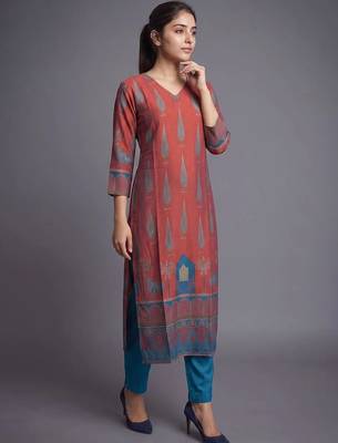 women ethnic motifs printed regular chanderi silk kurta with trousers 7