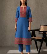 women ethnic motifs printed regular kurta with trousers