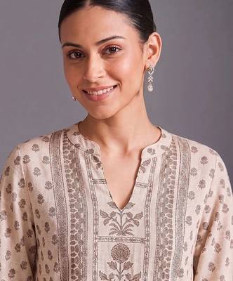 women ethnic motifs printed regular kurta with palazzos 7