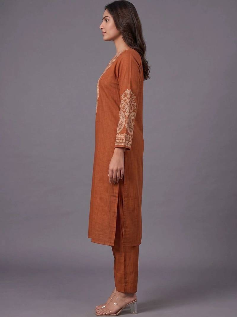 women ethnic motifs embroidered regular thread work kurta with trousers