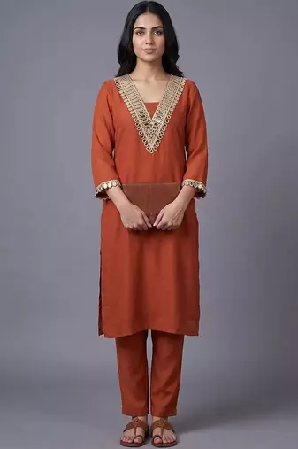 women regular mirror work kurta with trousers