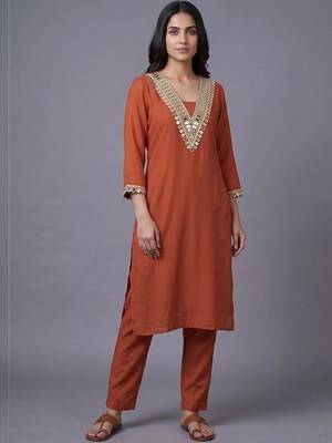 women regular mirror work kurta with trousers 6