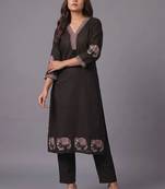 women ethnic motifs embroidered regular thread work kurta with trousers & with dupatta